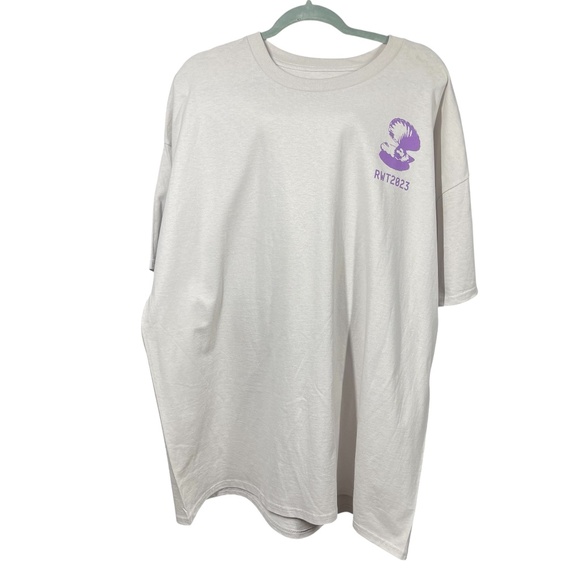 Beyonce Tour Plus Size Graphic T-Shirt - Picture 1 of 2